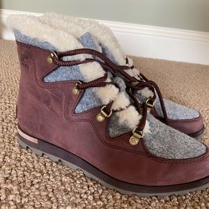 Sorel alpine sneakchic booties
